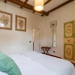 Apartment Clock Terrace House *