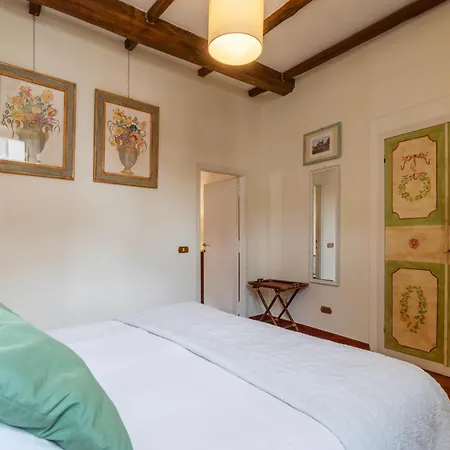 Apartment Clock Terrace House *